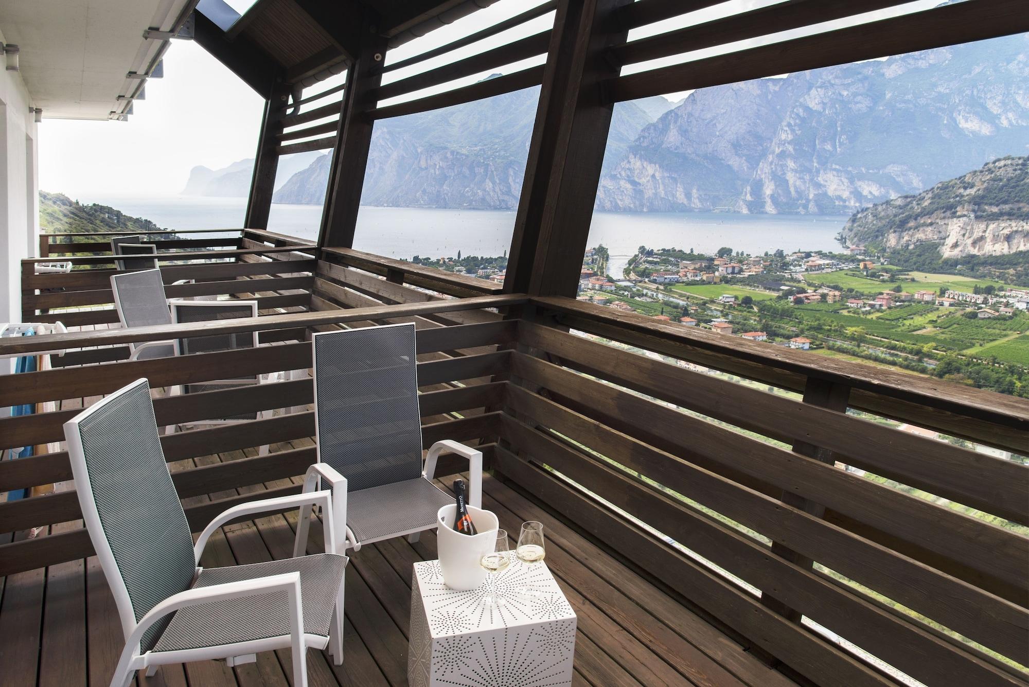 Garda Hotel Forte Charme Torbole Sul Garda Eksteriør billede